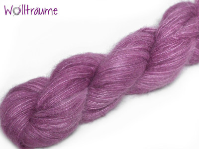 Malu Fine,  Brombeer pastell, Alpaka, Seide, handgefärbte Wolle von wollträume